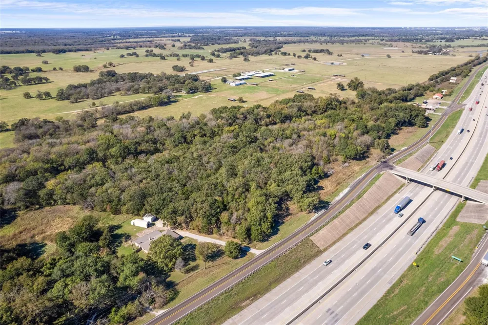 S I 45 Angus, TX 75110
