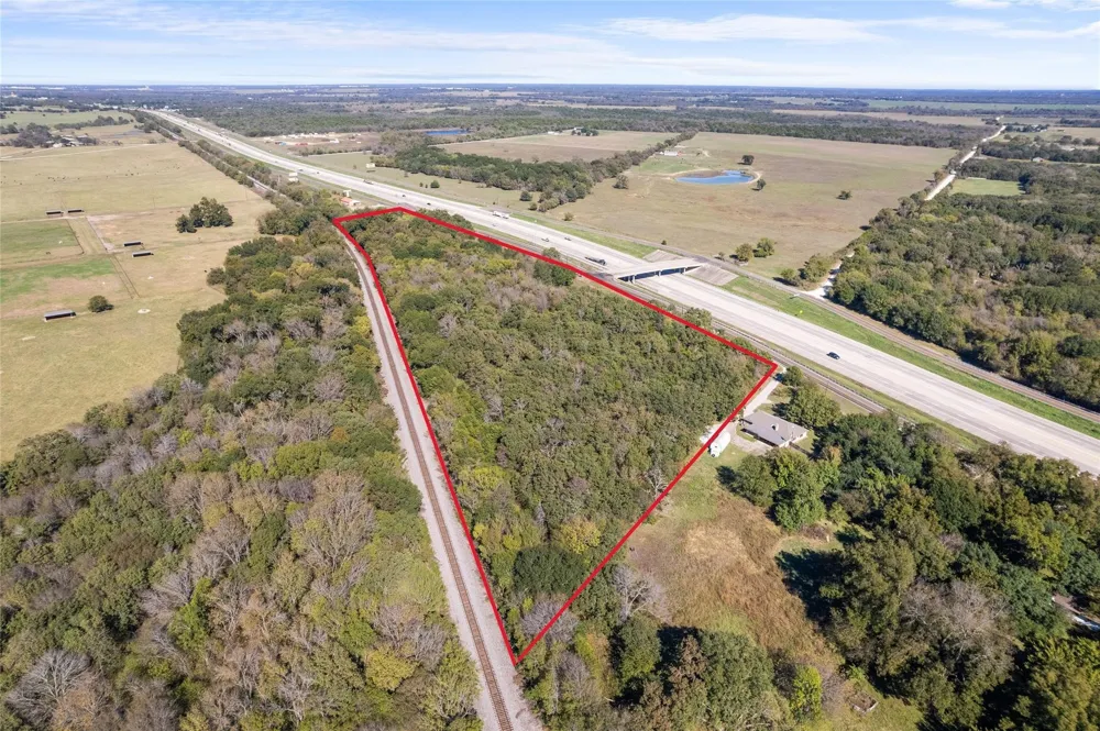 S I 45 Angus, TX 75110