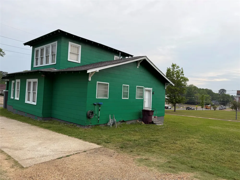 9890 Highway 79 Haynesville, LA 71038