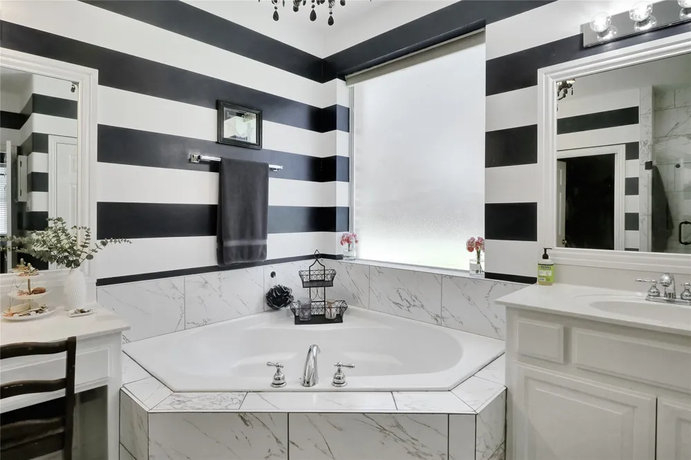 1421 Scarboro Hills Lane Rockwall, TX 75087