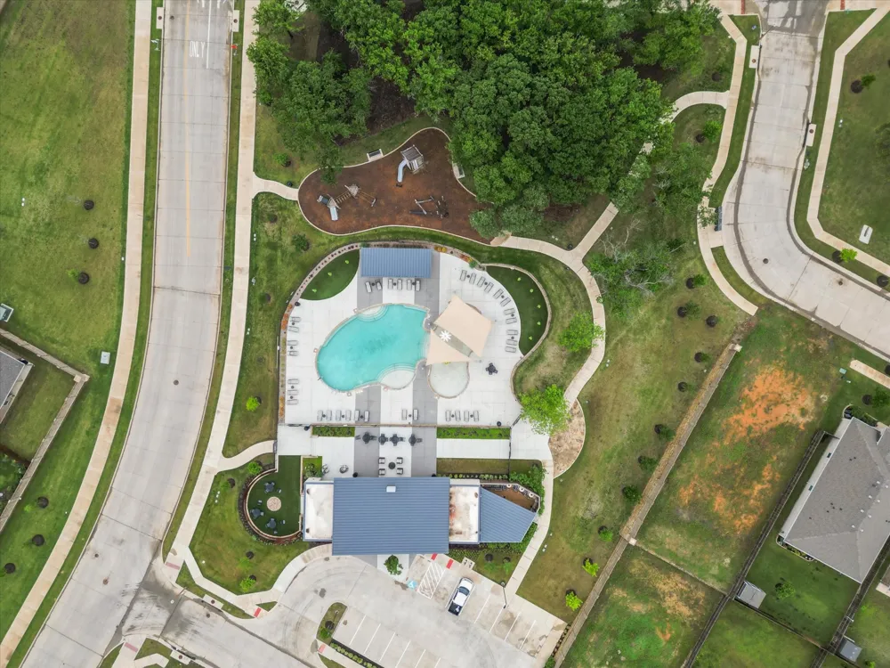 2105 Blackcap Street Denton, TX 76205