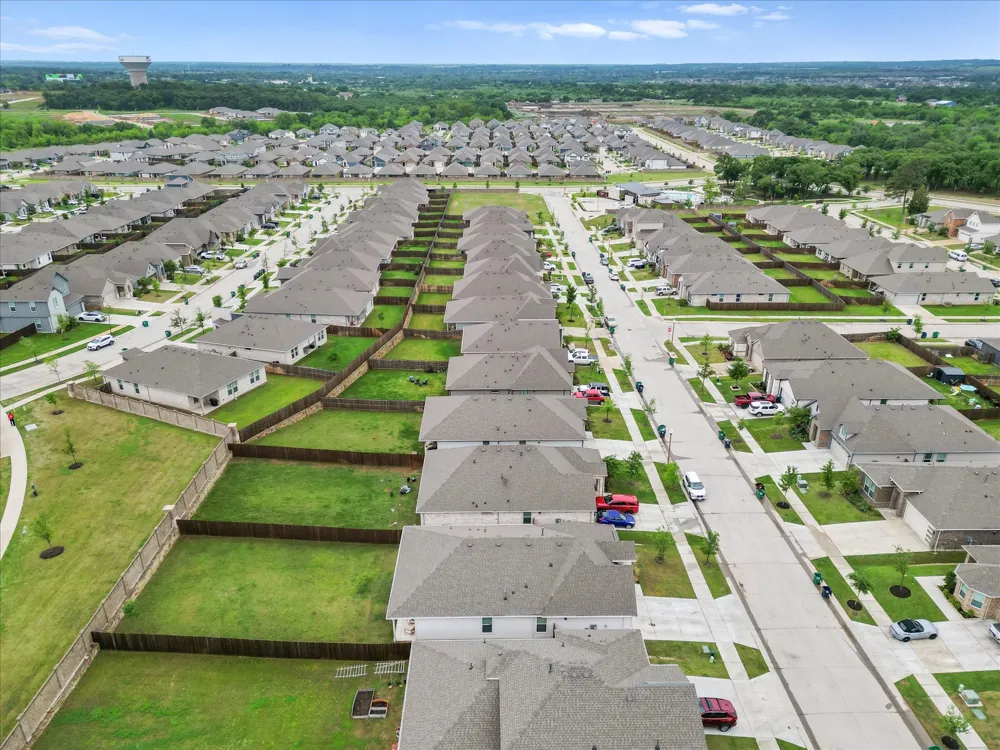 2105 Blackcap Street Denton, TX 76205