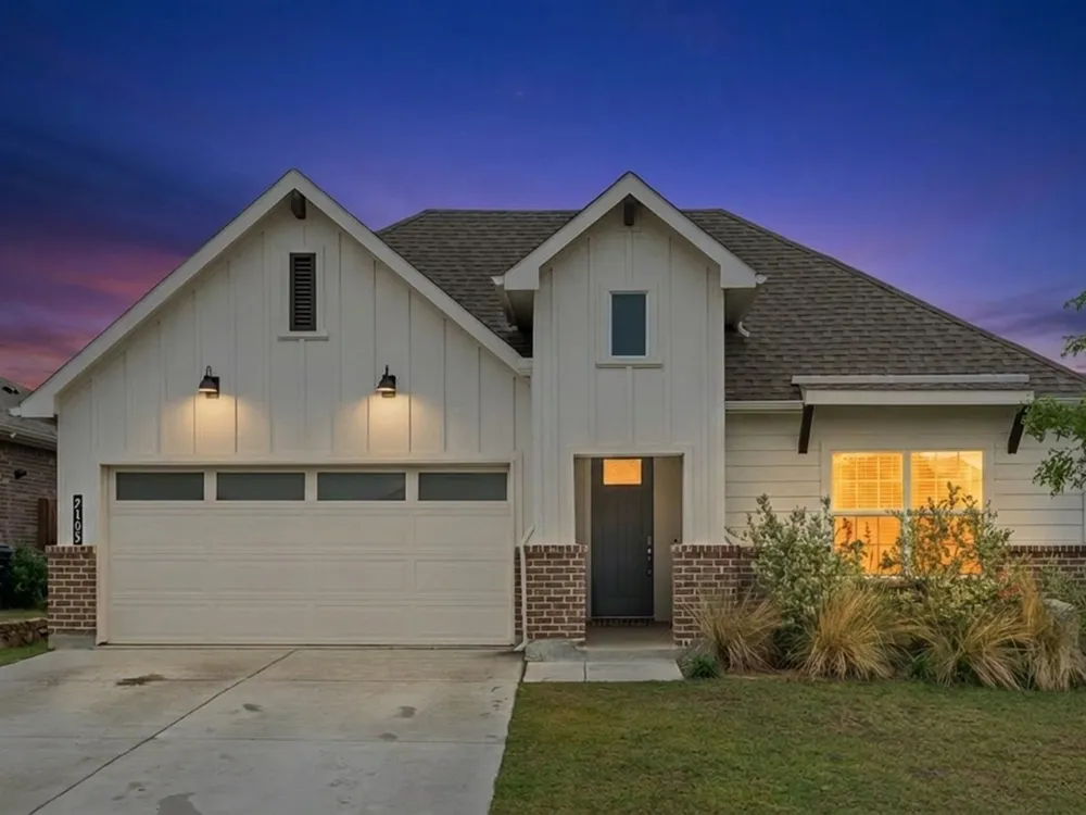 2105 Blackcap Street Denton, TX 76205