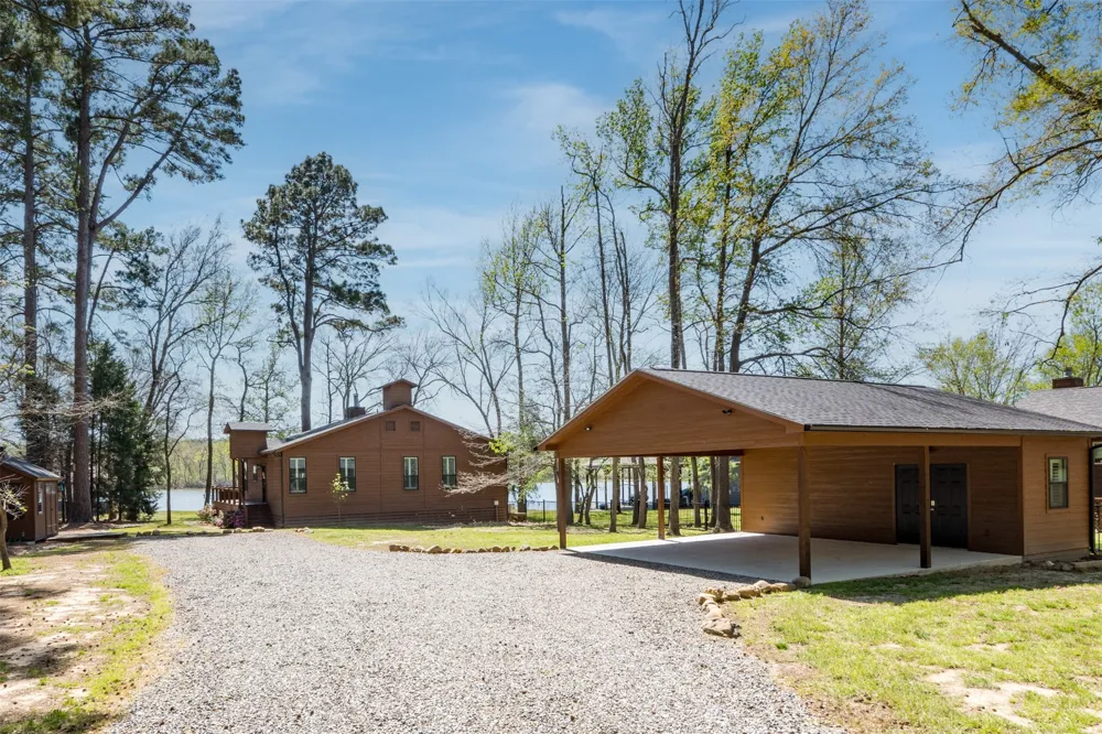 551 W Eagle Point Drive Mount Vernon, TX 75457