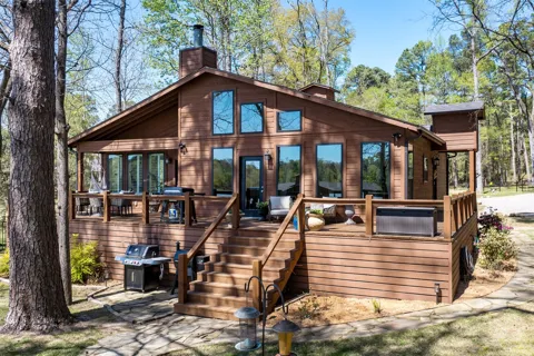 551 W Eagle Point Drive