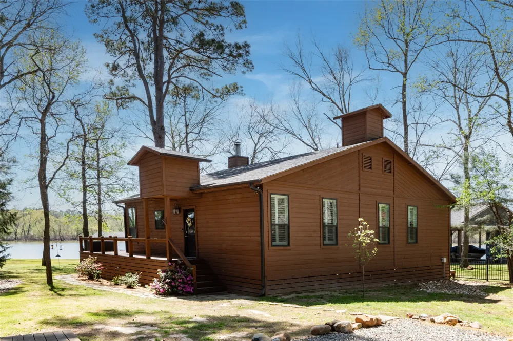 551 W Eagle Point Drive Mount Vernon, TX 75457