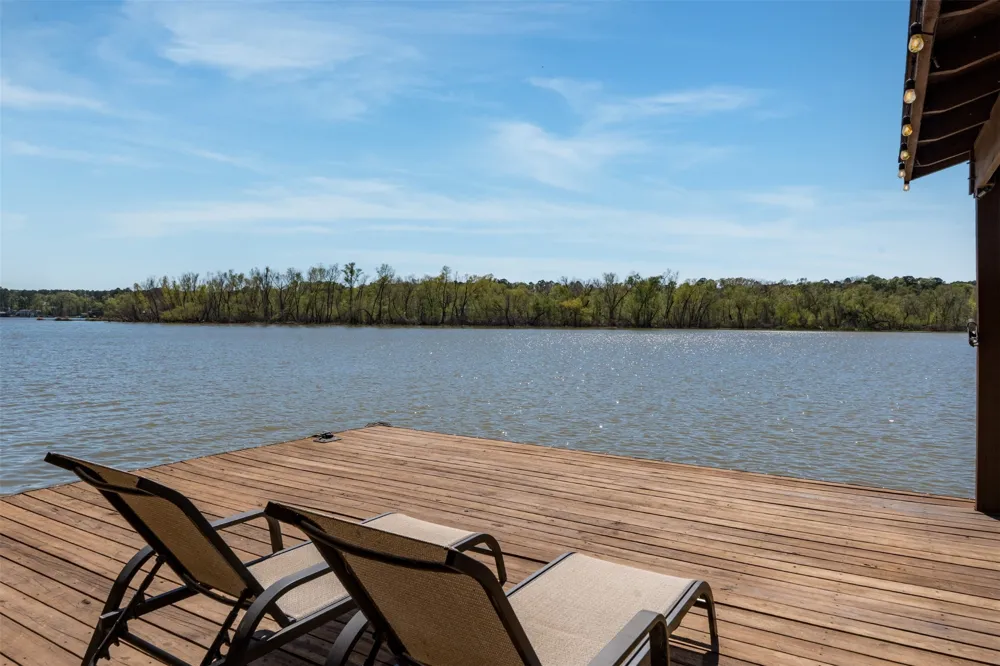 551 W Eagle Point Drive Mount Vernon, TX 75457
