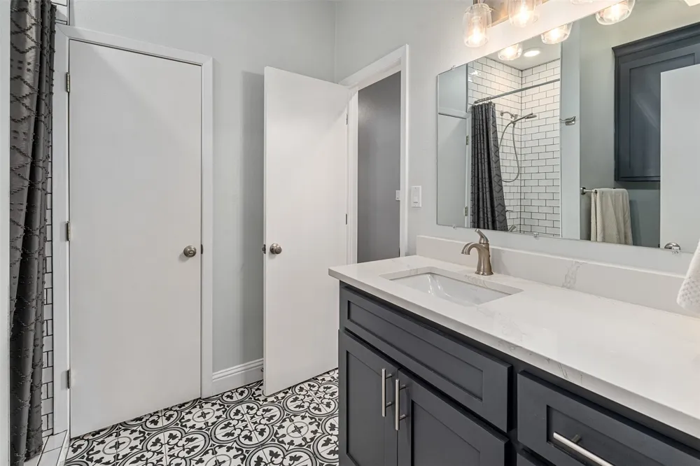 551 W Eagle Point Drive Mount Vernon, TX 75457