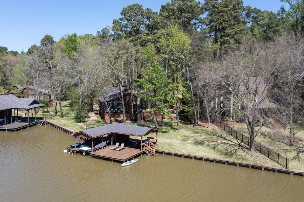551 W Eagle Point Drive Mount Vernon, TX 75457