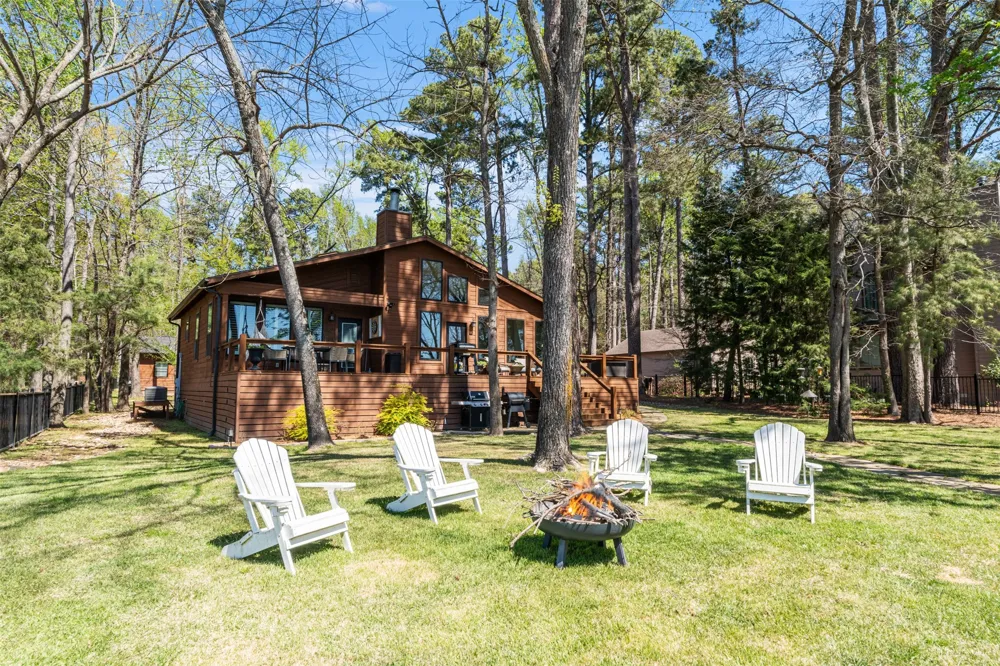 551 W Eagle Point Drive Mount Vernon, TX 75457