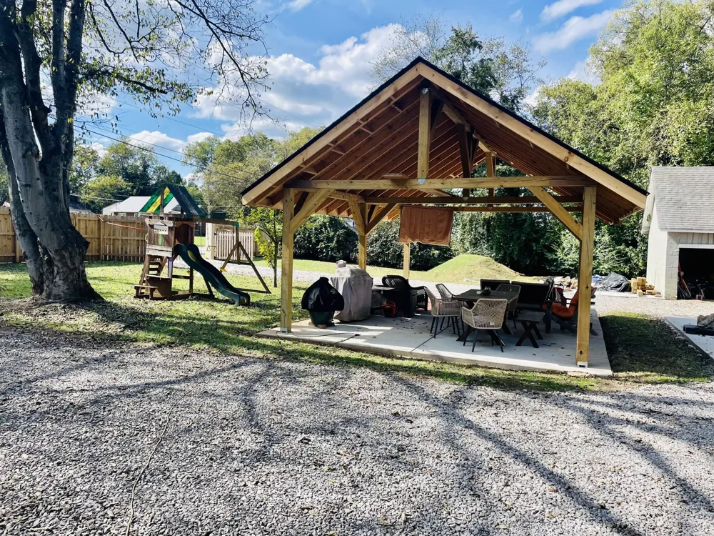 601 N Main St Mount Pleasant, TN 38474