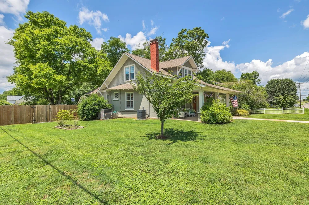 601 N Main St Mount Pleasant, TN 38474