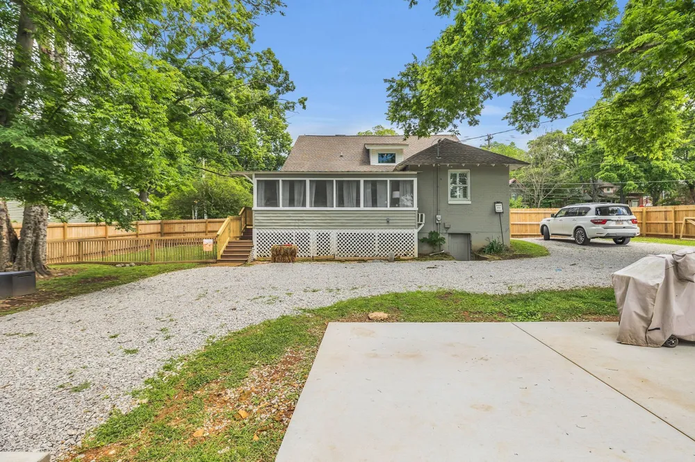 601 N Main St Mount Pleasant, TN 38474
