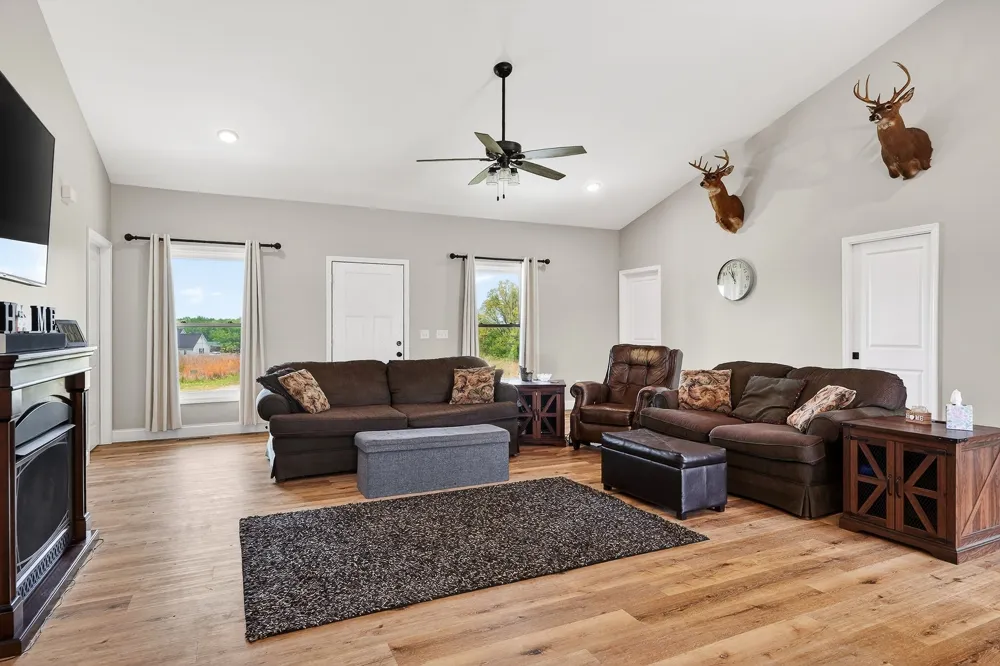 5931 Buffalo Valley Rd Baxter, TN 38544