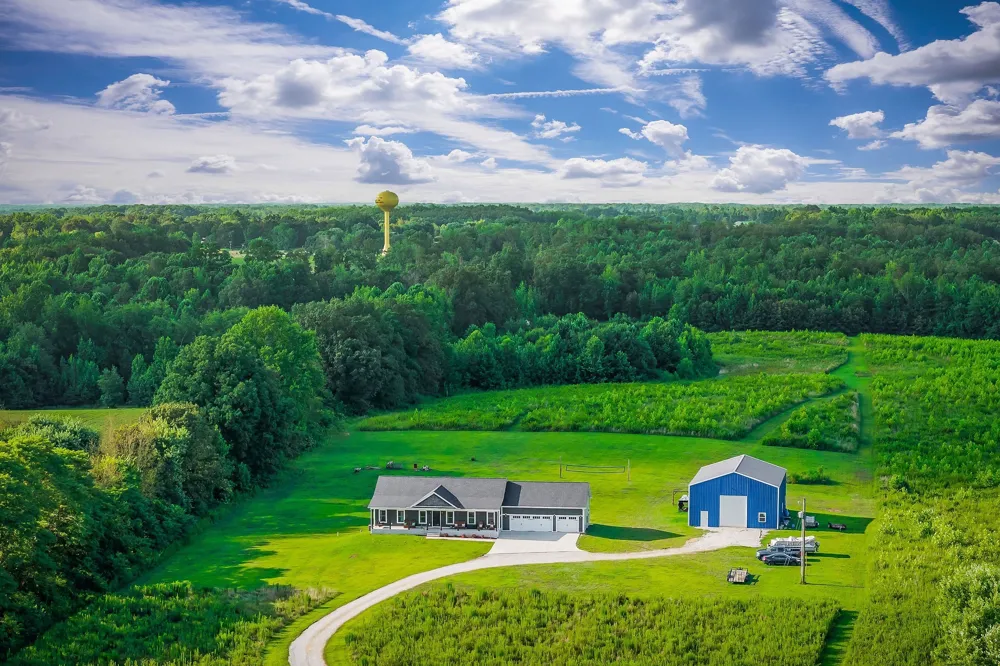 5931 Buffalo Valley Rd Baxter, TN 38544