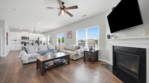 9822 Merlot Lane