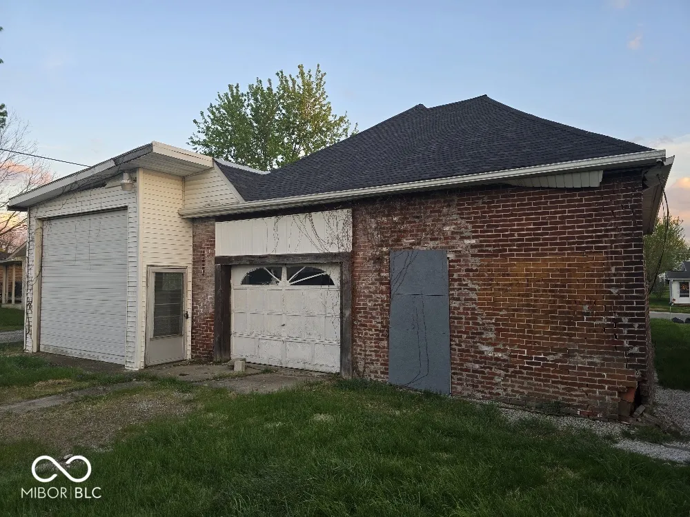 714 W Monroe Street Alexandria, IN 46001
