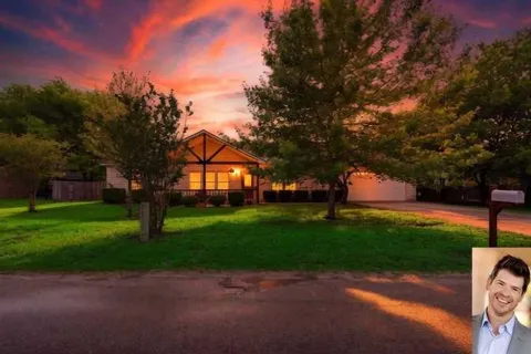1221 Lovers Lane