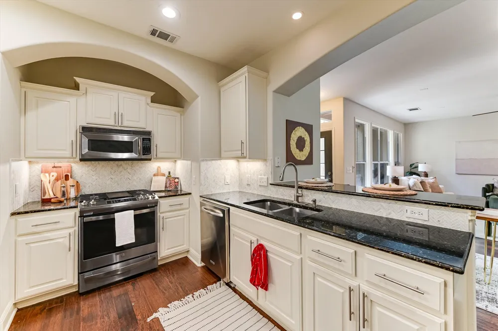 3406 Menchaca Road #21 Austin, TX 78704