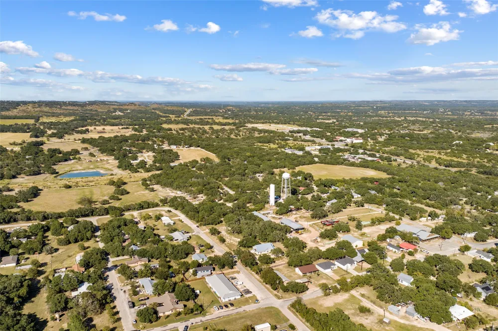 1400 Greenlawn Parkway Blanco, TX 78606