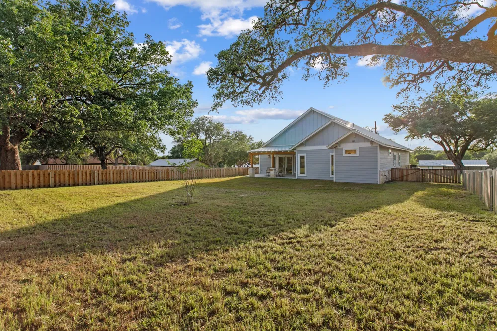 1312 Greenlawn Parkway Blanco, TX 78606