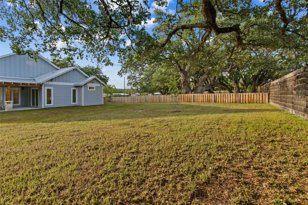 1312 Greenlawn Parkway Blanco, TX 78606