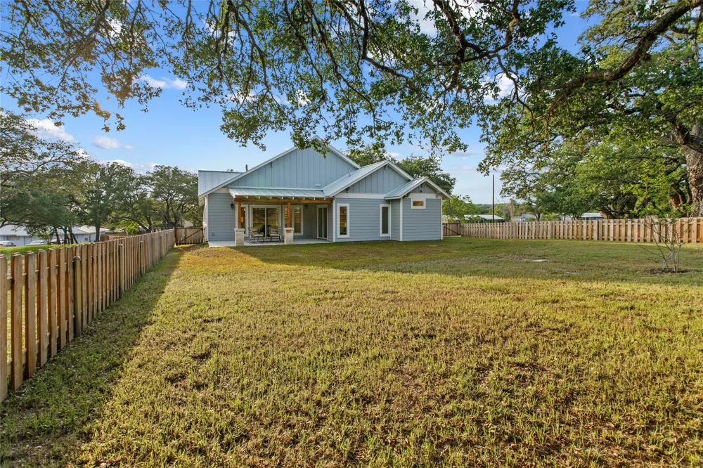1312 Greenlawn Parkway Blanco, TX 78606