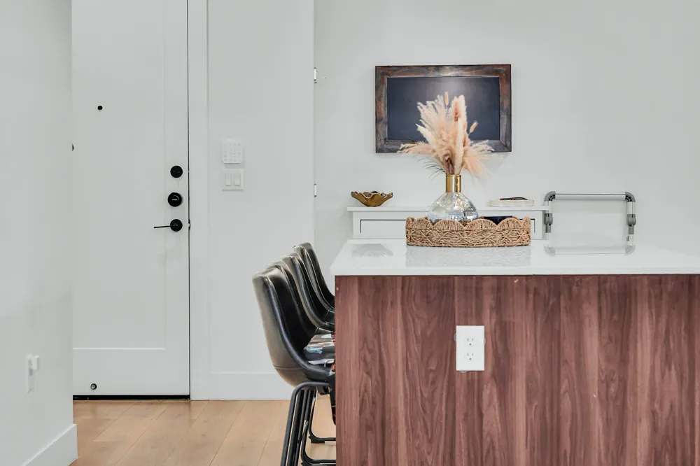 1701 Simond Avenue #304 Austin, TX 78723