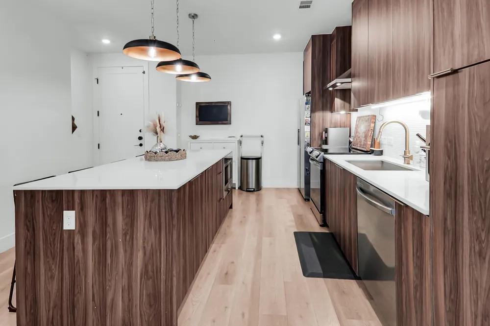 1701 Simond Avenue #304 Austin, TX 78723