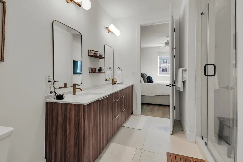 1701 Simond Avenue #304 Austin, TX 78723