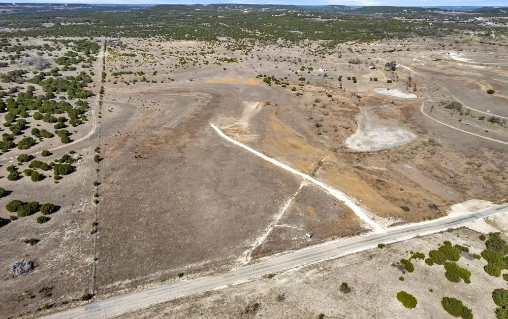 1 County Road 3300 Kempner, TX 76539