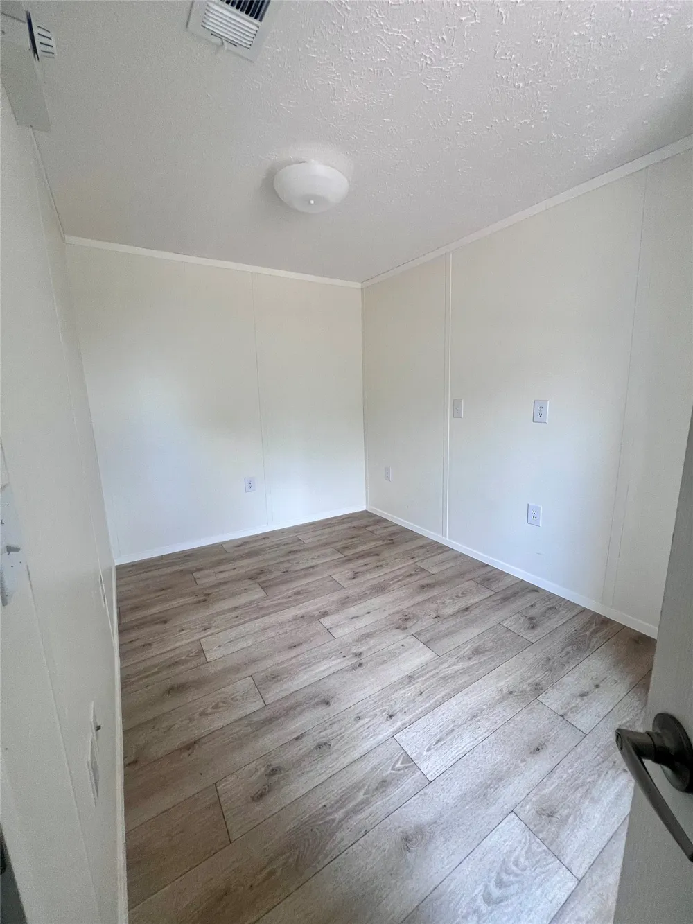 121 Kiowa Drive Smithville, TX 78957