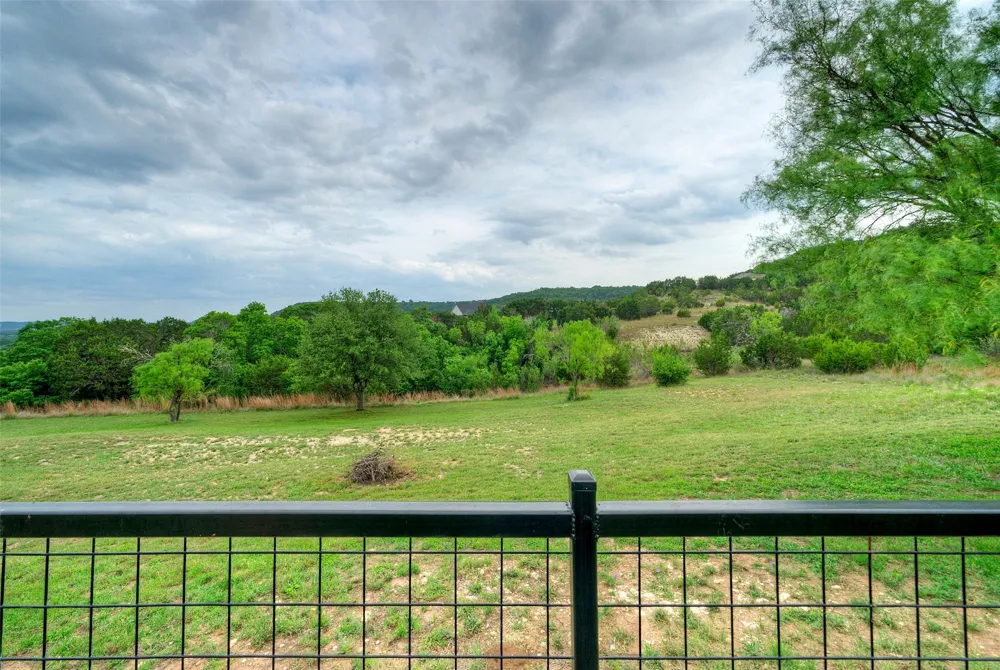 511 Chaneys Crossing Bertram, TX 78605