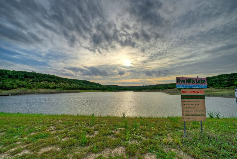 511 Chaneys Crossing Bertram, TX 78605
