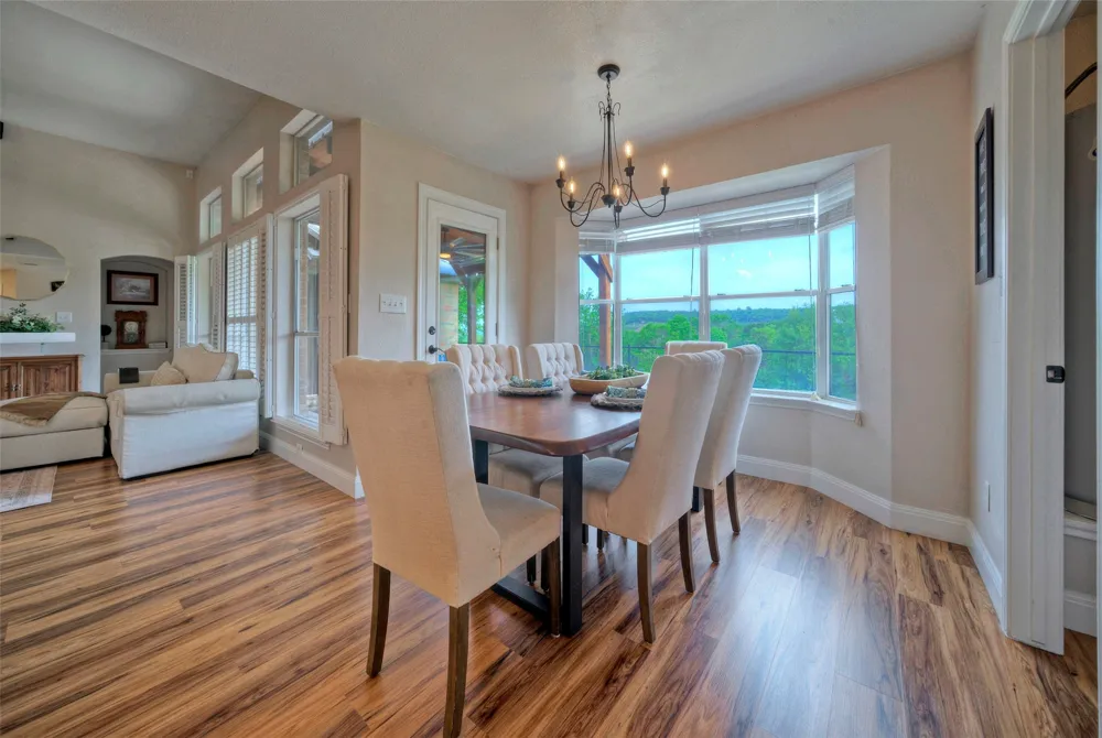 511 Chaneys Crossing Bertram, TX 78605