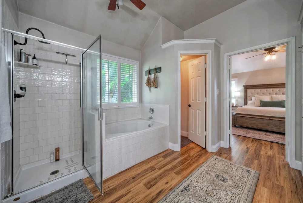 511 Chaneys Crossing Bertram, TX 78605