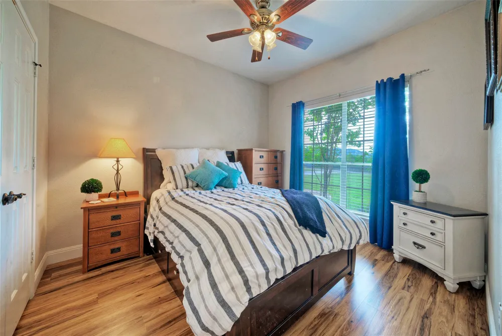 511 Chaneys Crossing Bertram, TX 78605