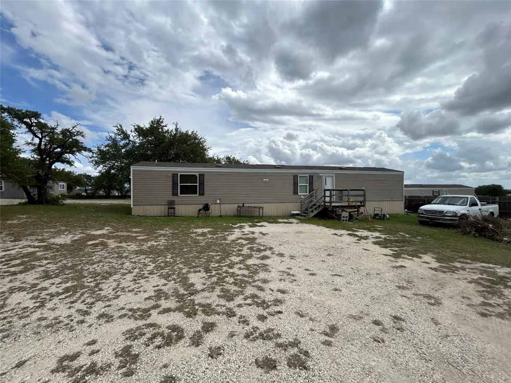 205 Montrose Drive Liberty Hill, TX 78642