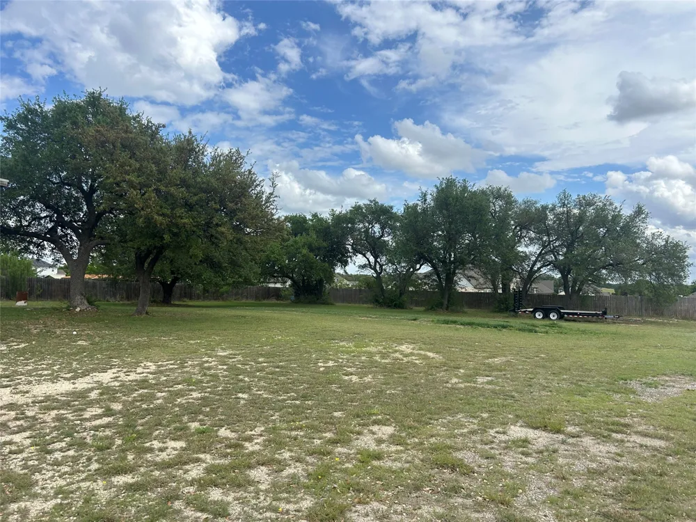 205 Montrose Drive Liberty Hill, TX 78642