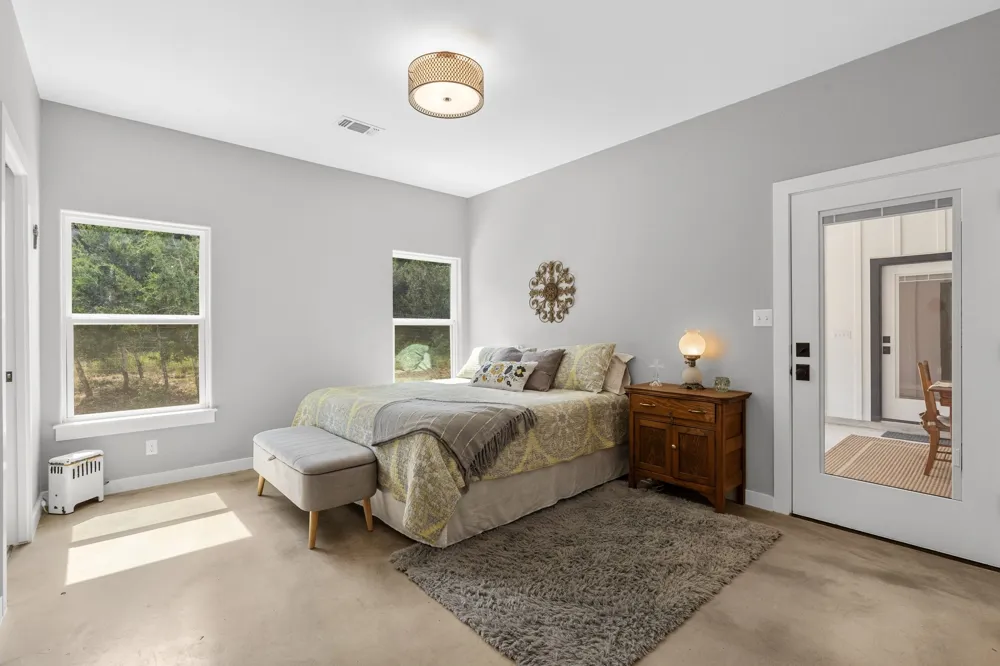 631 Lakeside Drive Wimberley, TX 78676