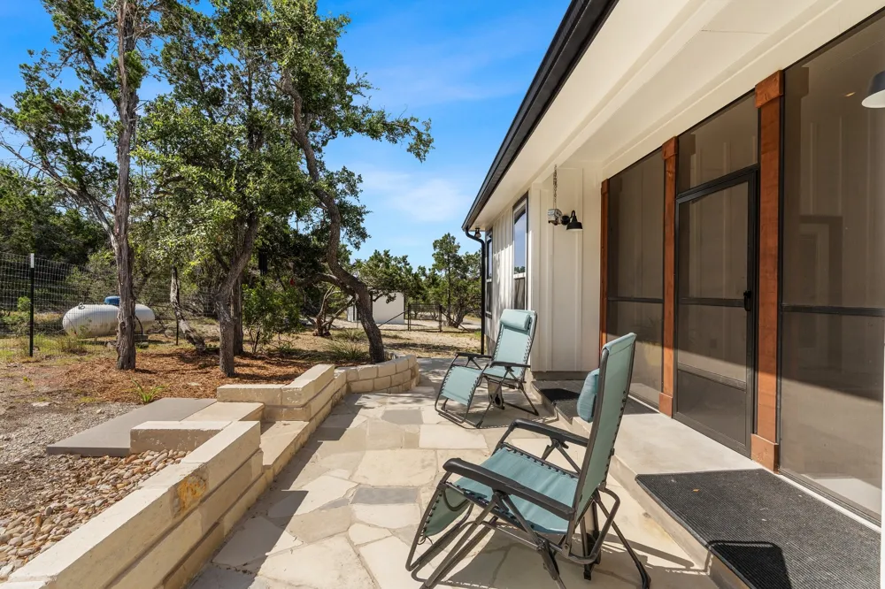 631 Lakeside Drive Wimberley, TX 78676