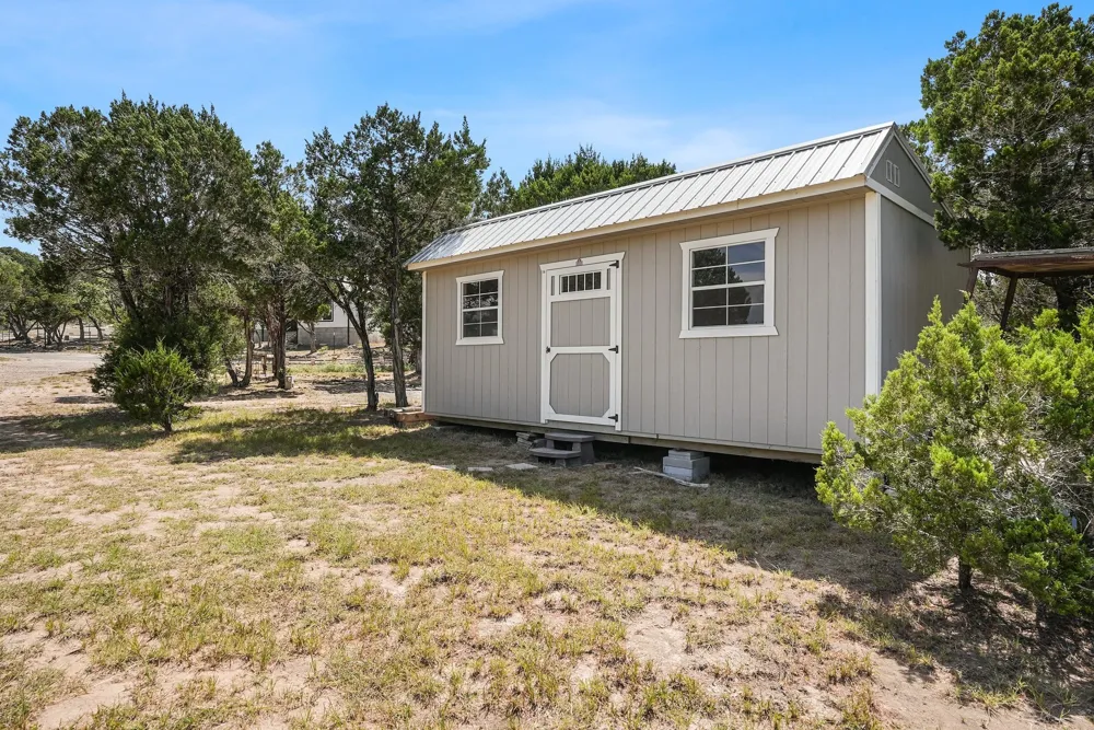 631 Lakeside Drive Wimberley, TX 78676