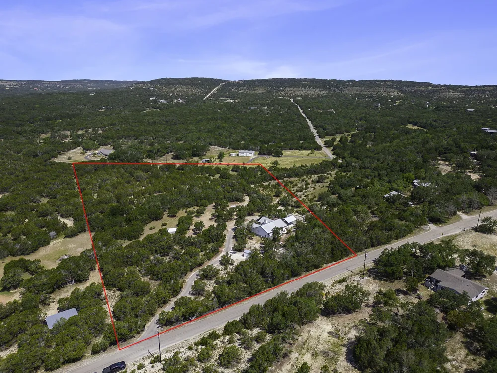 631 Lakeside Drive Wimberley, TX 78676