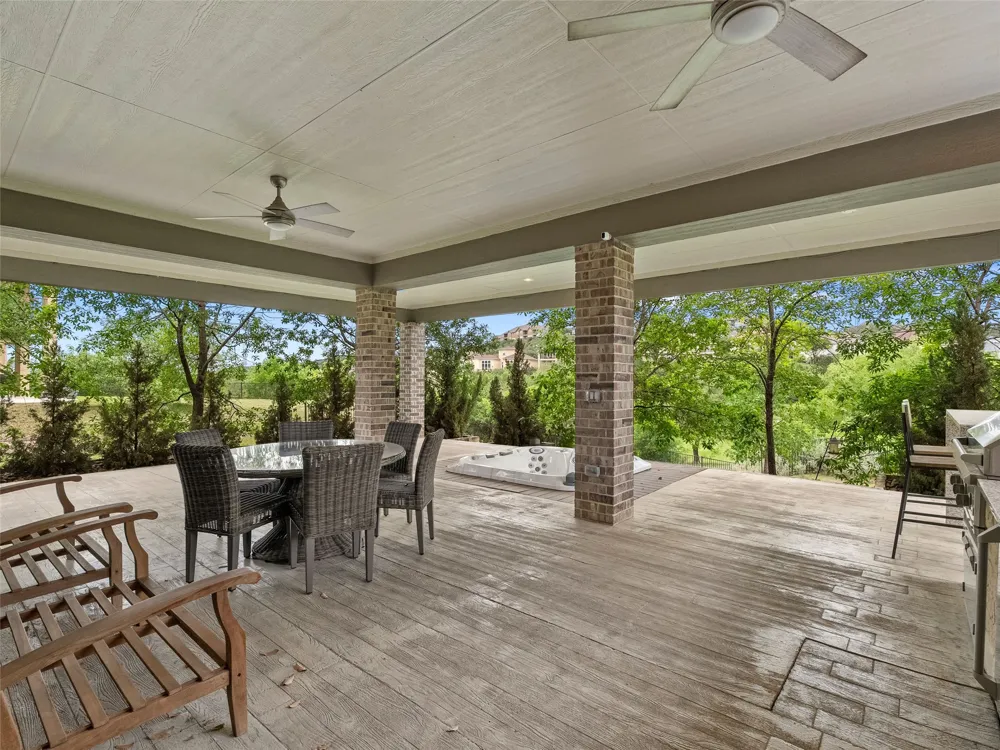 18003 Resort View San Antonio, TX 78255