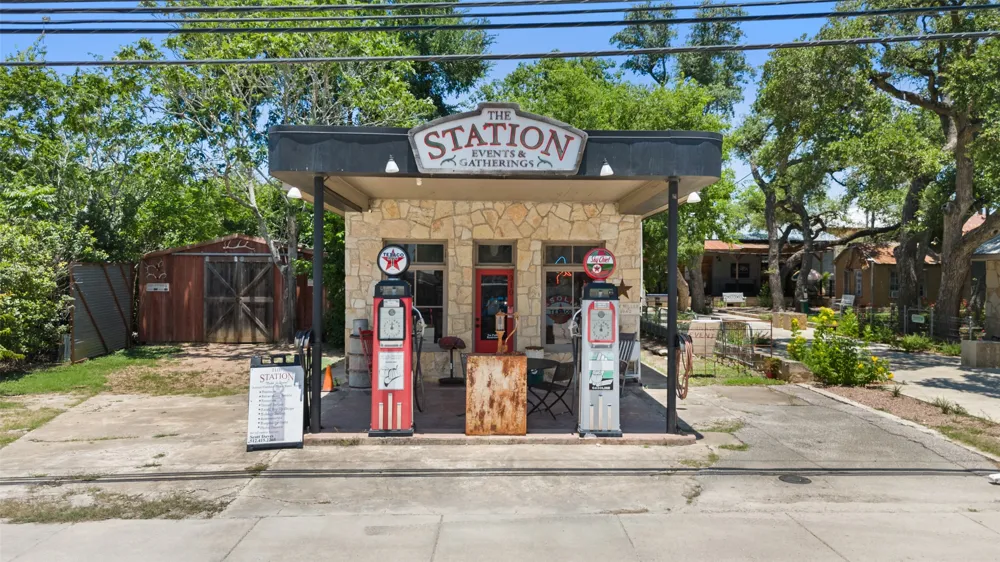 174 Ranier Way Dripping Springs, TX 78620