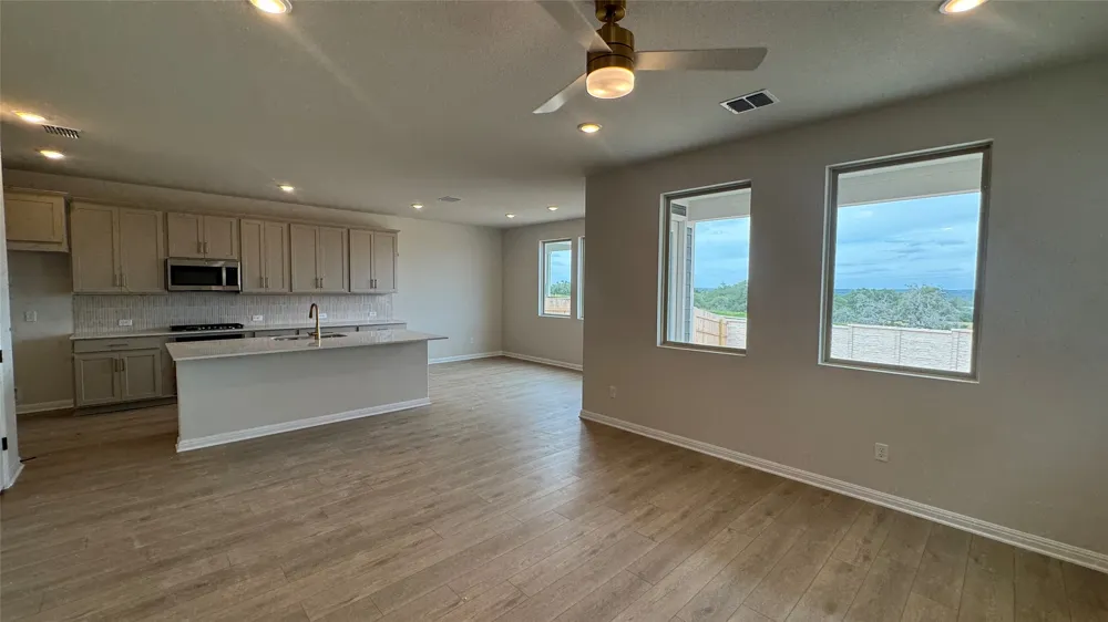 174 Ranier Way Dripping Springs, TX 78620