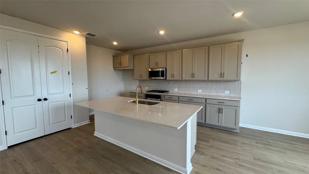 174 Ranier Way Dripping Springs, TX 78620