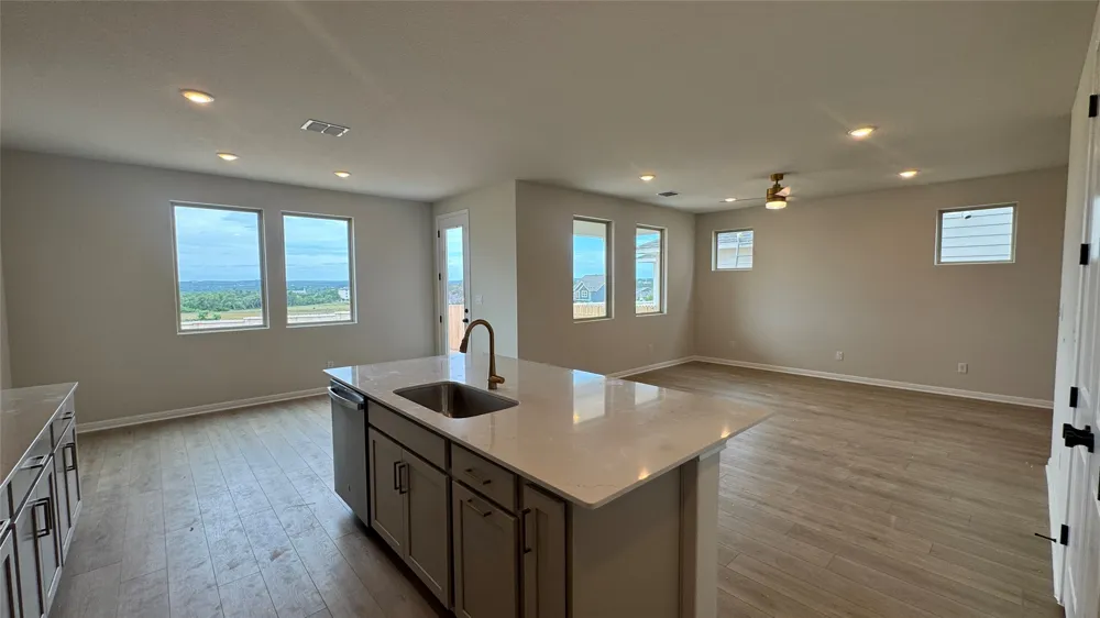 174 Ranier Way Dripping Springs, TX 78620
