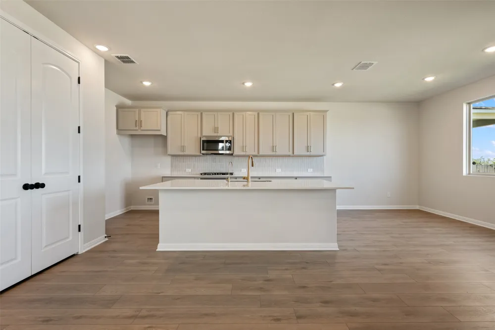 174 Ranier Way Dripping Springs, TX 78620