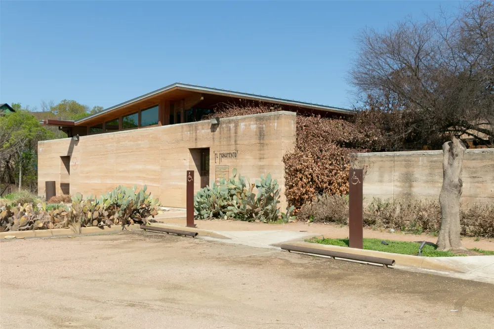 1400 Pansy Trail Georgetown, TX 78628